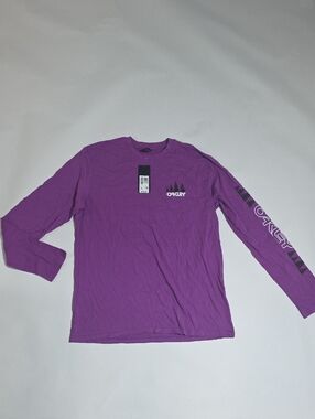 NWT Men's XL Oakley "Treeline L/S Shirt" in color Ultra Purple & Black.